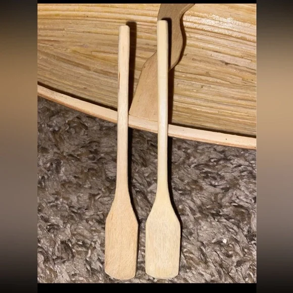 Completely Handmade boat with paddles - Picture 6 of 16